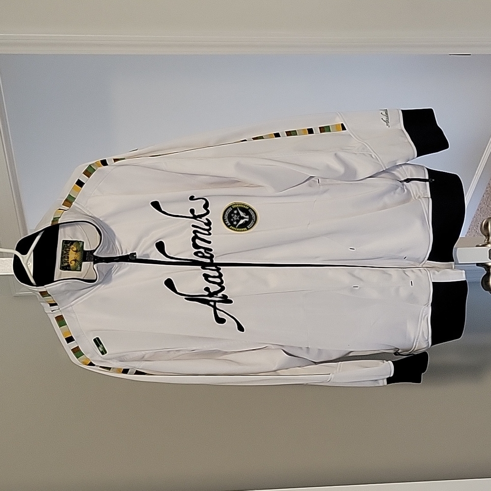 Urban lightweight Akademiks jacket
